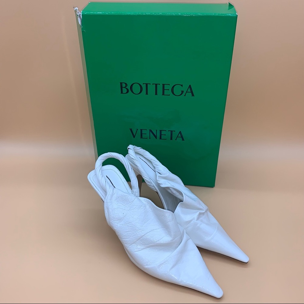 Bottega Veneta
Twist Patent Leather Slingback Pump